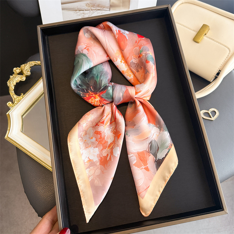 Foulard carré en soie imprimé  - Ascot Neck Scarf avis et prix